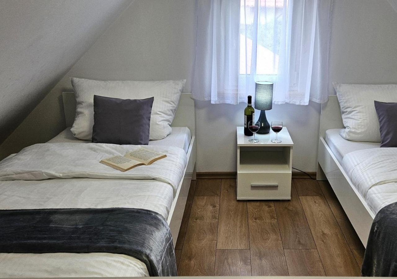 Pod Kamieniem Villa Trzebiel Ngoại thất bức ảnh